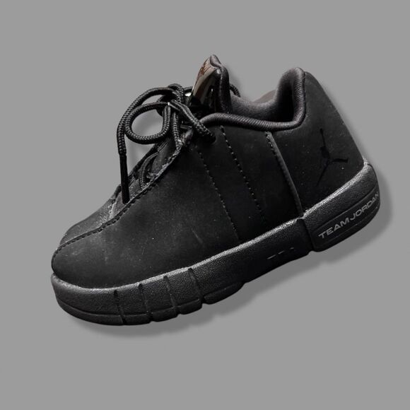 Baby Jordan Te 2 Low 5c Jumpman SNEAKERS Infant Triple Black Shoes Ao2102 003 - Picture 8 of 8